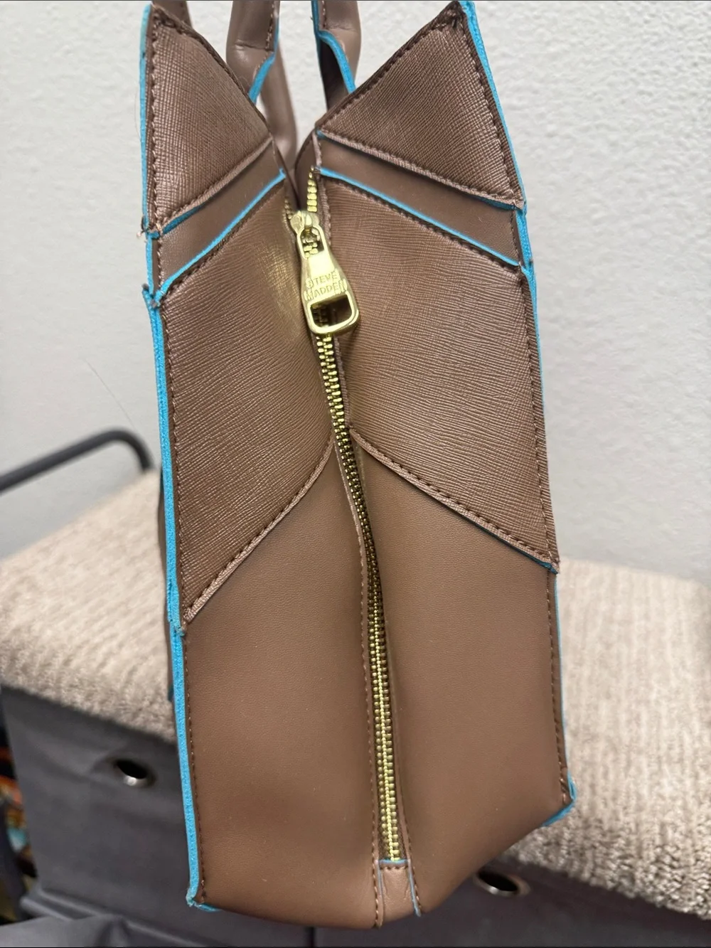 Vintage Steve Madden B Garrett Safiano Brown  Chevron Tote with Teal Trim